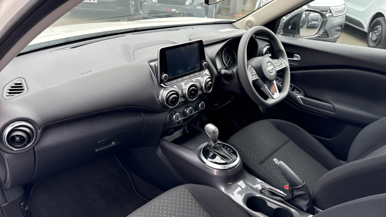 Nissan Juke 1.0 DiG-T 114 Acenta 5dr DCT Petrol Hatchback